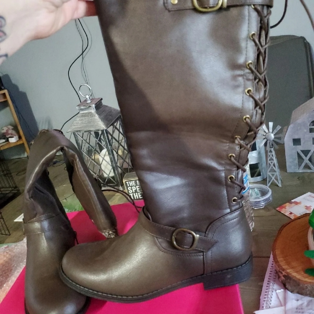 Women's boots